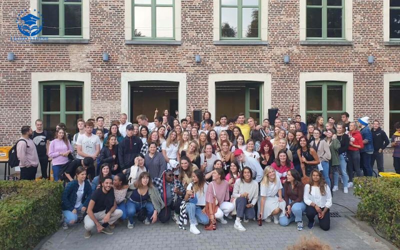 Nhiều hoạt động ngoại khóa phong phú